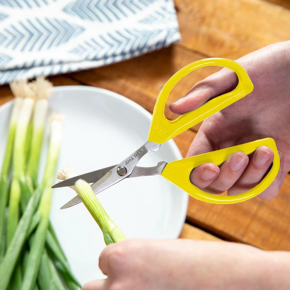 Outlet ✨ Joyce Chen Yellow Stainless Steel and Plastic Kitchen Shears for Cooked Meats by Honey-Can-Do 🌟 9 Outlet ✨ Joyce Chen Yellow Stainless Steel and Plastic Kitchen Shears for Cooked Meats by Honey-Can-Do 🌟 - Image 7